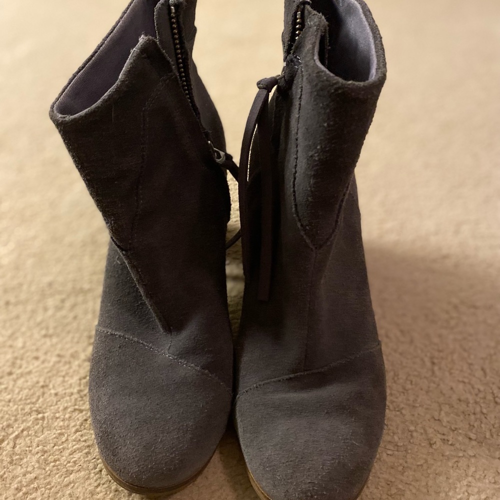 TOMS gray leather bootie